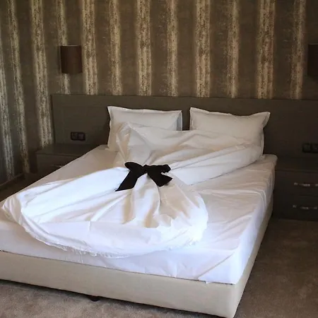 Otel Nove Svishtov